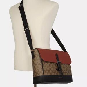Coach Hudson Messenger Tote Bag In Blocked Signature Canvas
